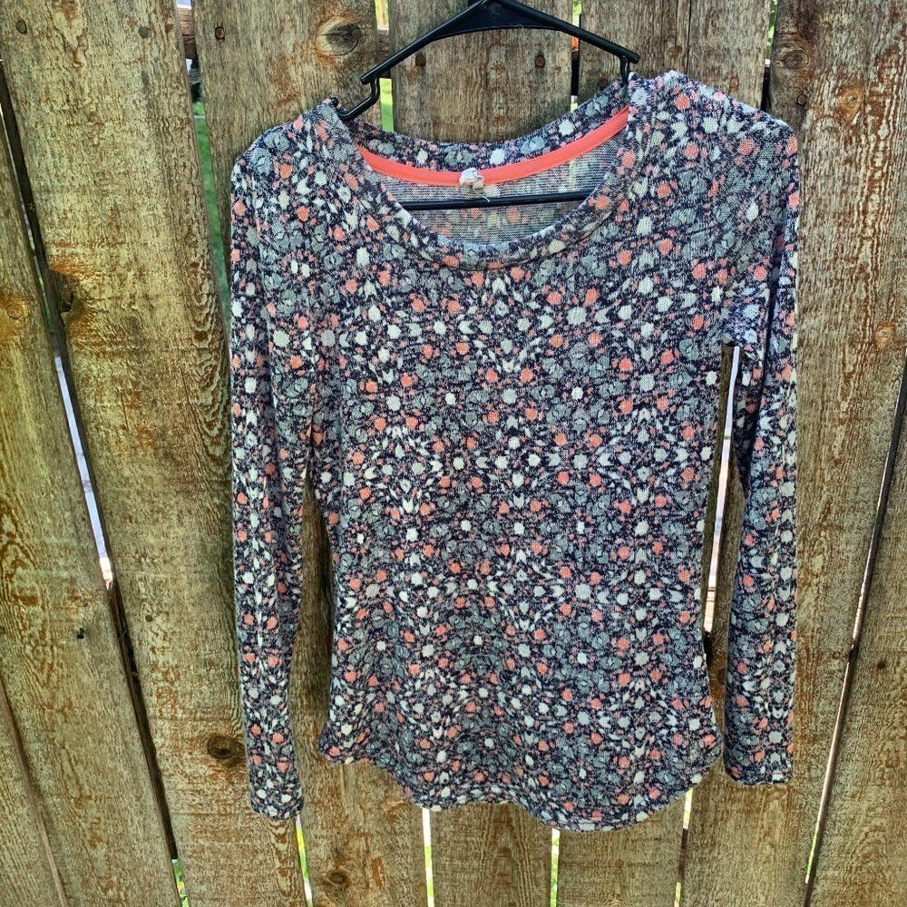 Wallflower sweater long sleeve junior xs